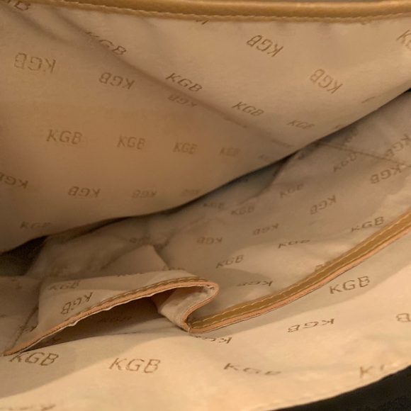 Black Bag with Handles. - Picture 6 of 16